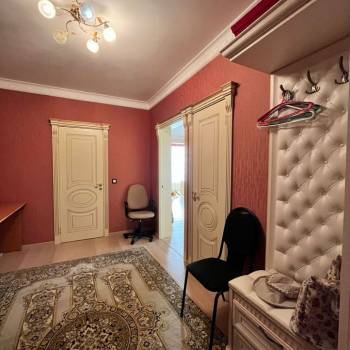 Продается 2-х комнатная квартира, 110 м²
