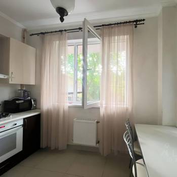 Сдается 1-комнатная квартира, 40 м²