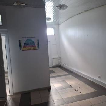 Сдается Нежилое помещение, 90 м²