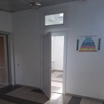 Сдается Нежилое помещение, 90 м²