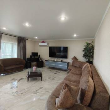 Продается Дом, 280 м²