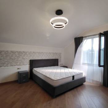 Продается Дом, 280 м²