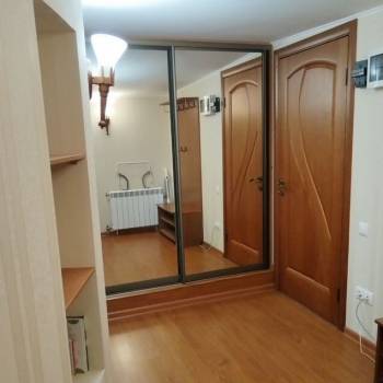 Сдается 2-х комнатная квартира, 116 м²
