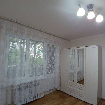 Продается 1-комнатная квартира, 30 м²