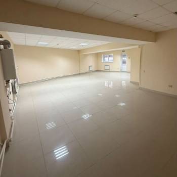Продается 1-комнатная квартира, 97,7 м²