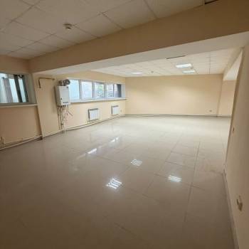 Продается 1-комнатная квартира, 97,7 м²