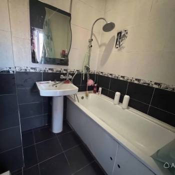 Продается 1-комнатная квартира, 31,6 м²