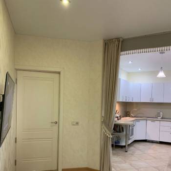 Продается 1-комнатная квартира, 54 м²