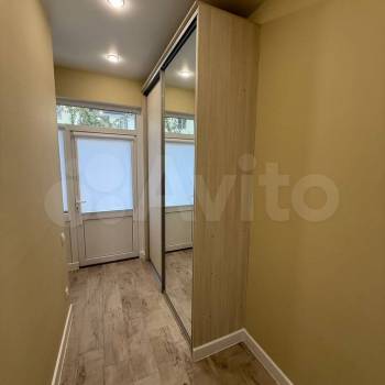 Продается 1-комнатная квартира, 35 м²