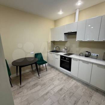 Продается 1-комнатная квартира, 35 м²