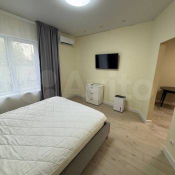 Продается 1-комнатная квартира, 35 м²