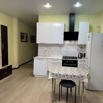 Сдается 2-х комнатная квартира, 60 м²