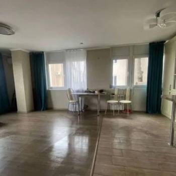 Сдается Многокомнатная квартира, 100 м²