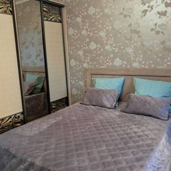 Сдается Многокомнатная квартира, 90 м²