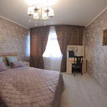 Сдается Многокомнатная квартира, 90 м²