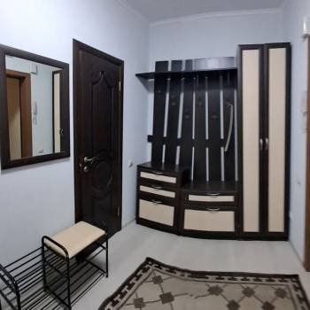 Сдается Многокомнатная квартира, 90 м²