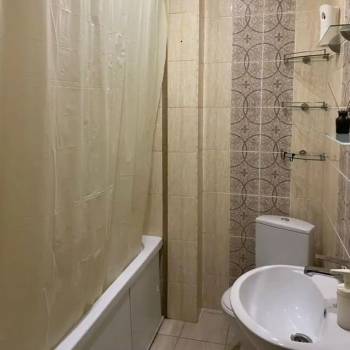Сдается 1-комнатная квартира, 42 м²