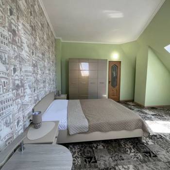 Сдается 2-х комнатная квартира, 76,6 м²