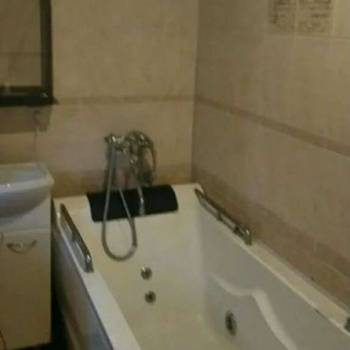 Продается 1-комнатная квартира, 37 м²