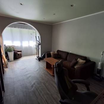 Продается 3-х комнатная квартира, 77,6 м²