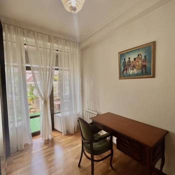 Продается Многокомнатная квартира, 136 м²