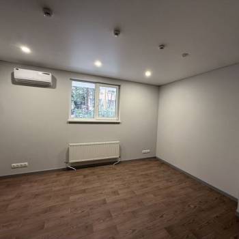 Сдается Нежилое помещение, 120 м²