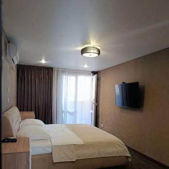 Сдается 2-х комнатная квартира, 77 м²