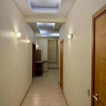 Сдается Многокомнатная квартира, 135 м²
