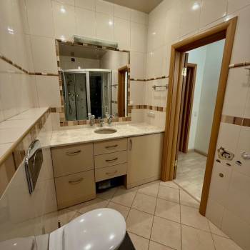 Сдается Многокомнатная квартира, 135 м²