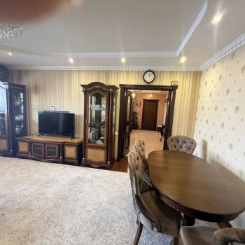 Сдается Многокомнатная квартира, 100 м²