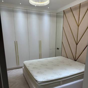 Сдается Многокомнатная квартира, 100 м²
