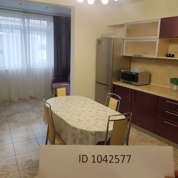 Сдается 2-х комнатная квартира, 100 м²