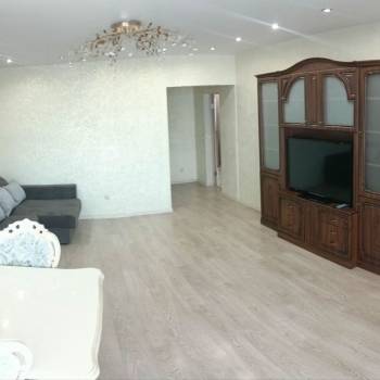 Сдается 2-х комнатная квартира, 100 м²