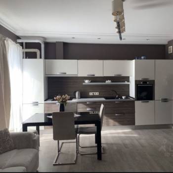 Сдается Многокомнатная квартира, 80 м²