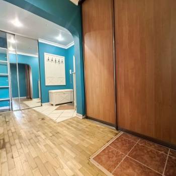 Продается 2-х комнатная квартира, 65 м²