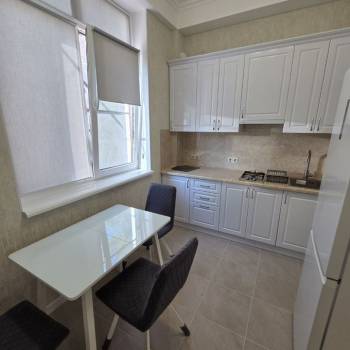 Сдается 1-комнатная квартира, 41 м²