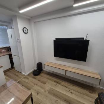 Продается 1-комнатная квартира, 50 м²