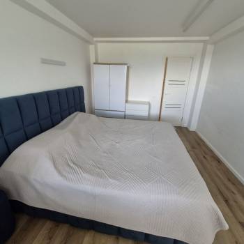 Продается 1-комнатная квартира, 50 м²