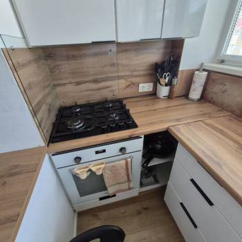Продается 1-комнатная квартира, 50 м²