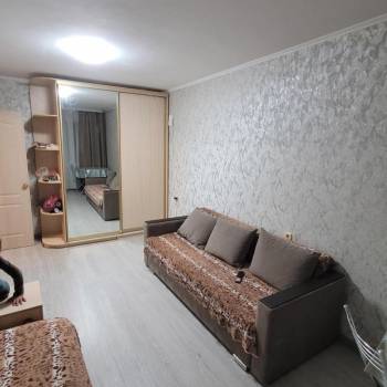 Сдается 1-комнатная квартира, 35 м²