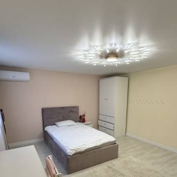 Сдается Многокомнатная квартира, 80 м²