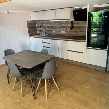 Сдается 1-комнатная квартира, 50 м²