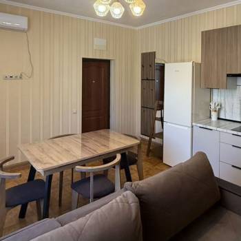 Сдается 1-комнатная квартира, 35 м²