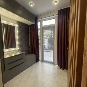 Продается Дом, 285 м²