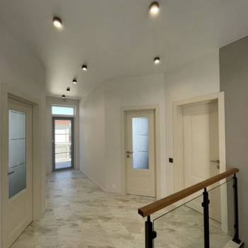 Продается Дом, 285 м²