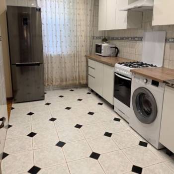 Сдается Многокомнатная квартира, 68 м²