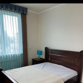 Сдается 2-х комнатная квартира, 75 м²