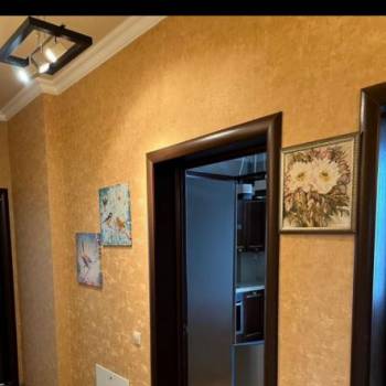 Сдается 2-х комнатная квартира, 75 м²
