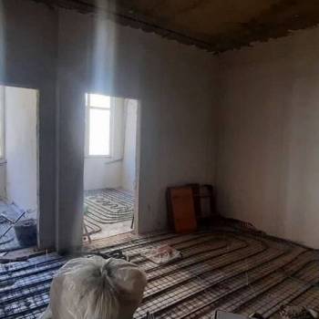 Продается Многокомнатная квартира, 61,7 м²