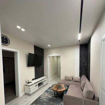 Сдается 2-х комнатная квартира, 80 м²